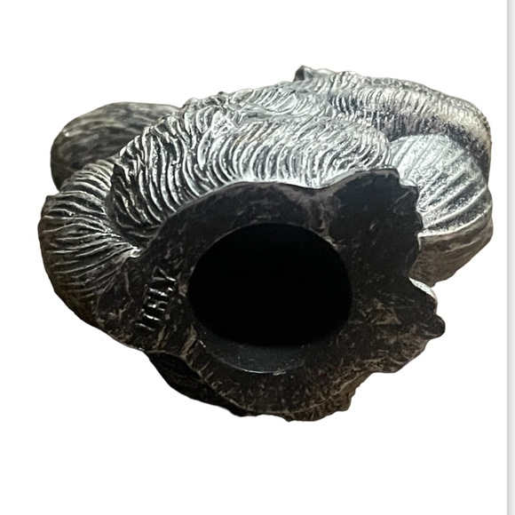 Sale‼️Squirrel Figurine with Blue Eyes-EUC - Picture 6 of 6